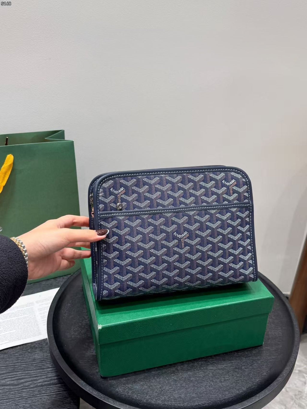Essential clutch bag for men