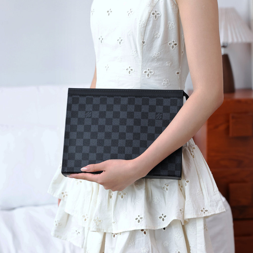 Pochette en cuir à carreaux vintage