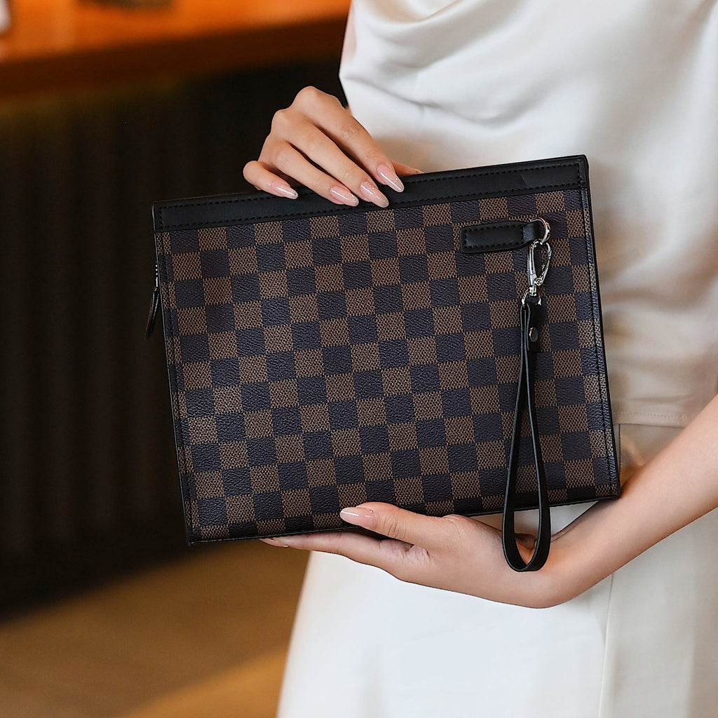 Pochette en cuir à carreaux vintage