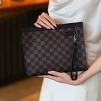Pochette en cuir à carreaux vintage
